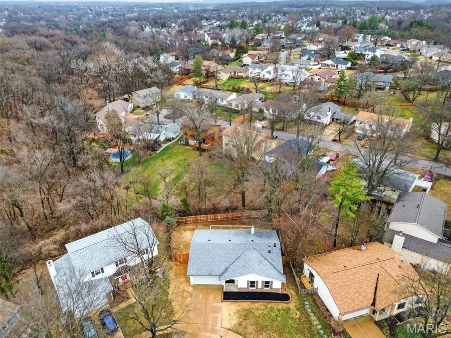 510 Charoak Drive, Ballwin, MO 63021 - #3