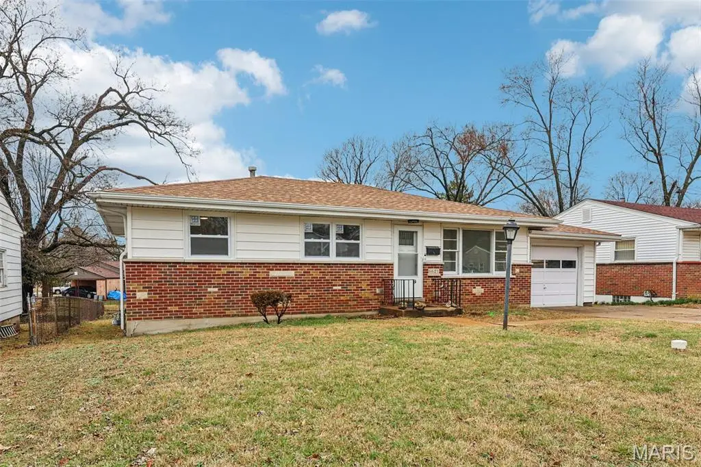 6621 Dunwold Drive, Berkeley, MO 63134 - #1