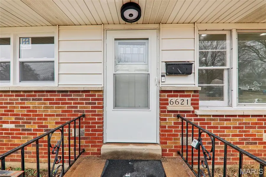 6621 Dunwold Drive, Berkeley, MO 63134 - #2