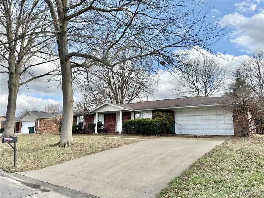 414 Ursula Drive, Lebanon, IL 62254 - #2