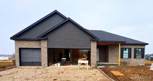 604 Tea Olive Boulevard, O'Fallon, IL 62269