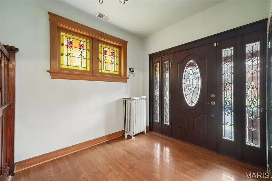 3956 Connecticut Street, Saint Louis, MO 63116 - #3