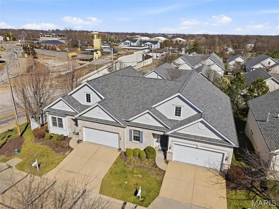 105 Worthington Circle #34, Saint Louis, MO 63128 - #3