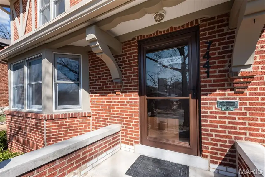 7441 Kingsbury Boulevard, Saint Louis, MO 63130 - #3