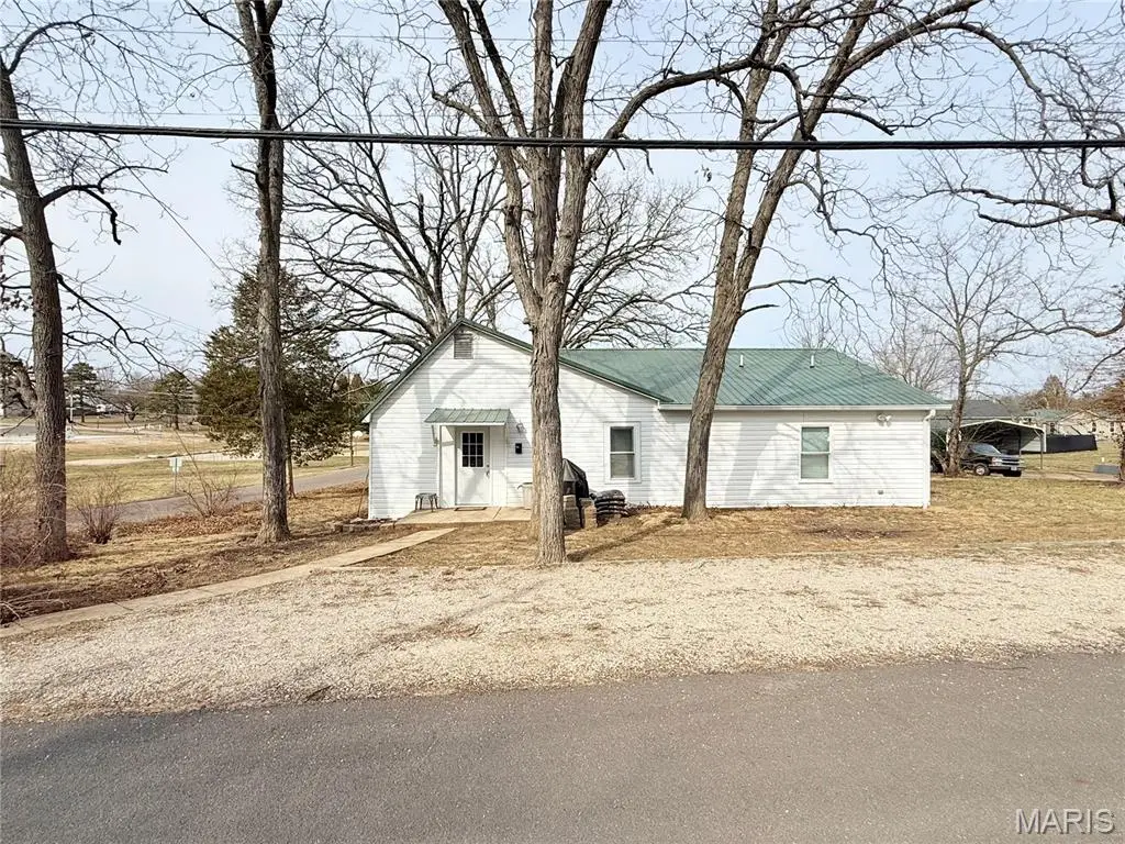 701 E Grand Avenue, Cuba, MO 65453 - #1
