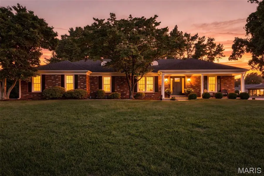 315 Prince Towne Drive, Creve Coeur, MO 63141 - #2