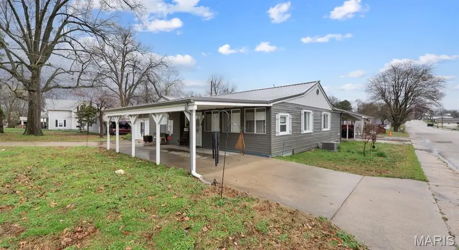 345 S Catalpa Street, Dexter, MO 63841 - #3