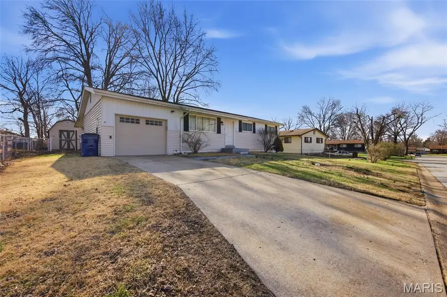 12 Saint Catherine Drive, Saint Peters, MO 63376 - #2