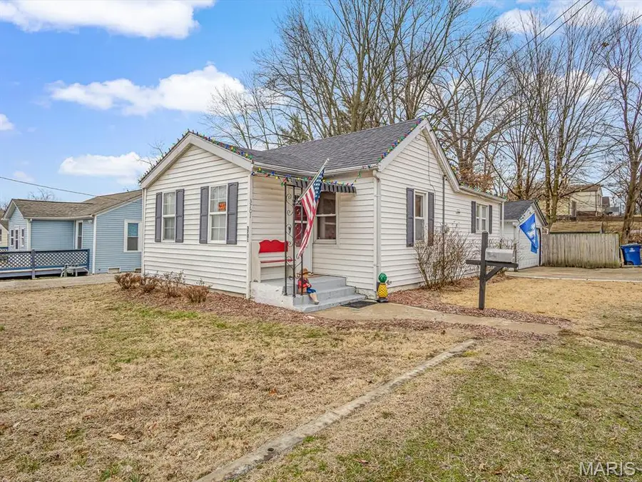 3701 Coronado Drive, Alton, IL 62002 - #2