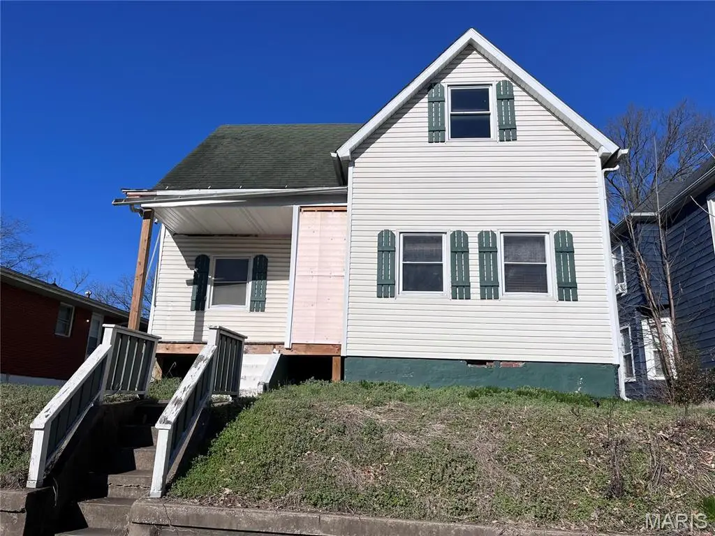 113 S Pacific Street, Cape Girardeau, MO 63703 - #1