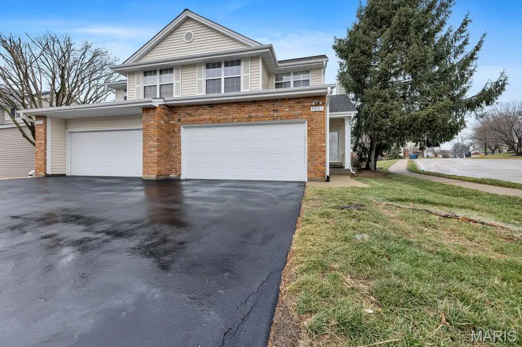 2001 King Arthur Court, Saint Louis, MO 63146 - #1