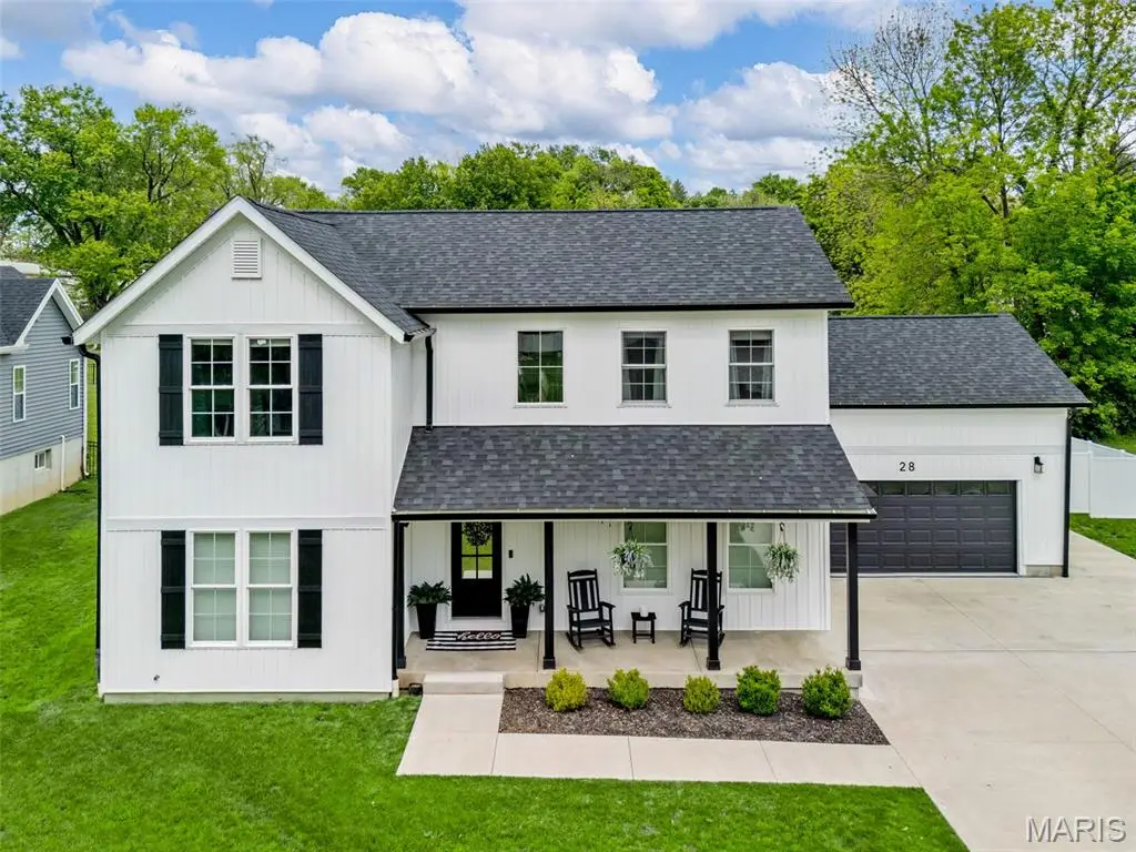 28 Millwell Drive, Maryland Heights, MO 63043 - #1