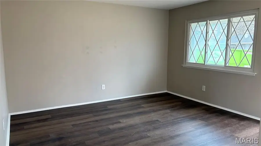 680 Central Parkway, Florissant, MO 63031 - #2