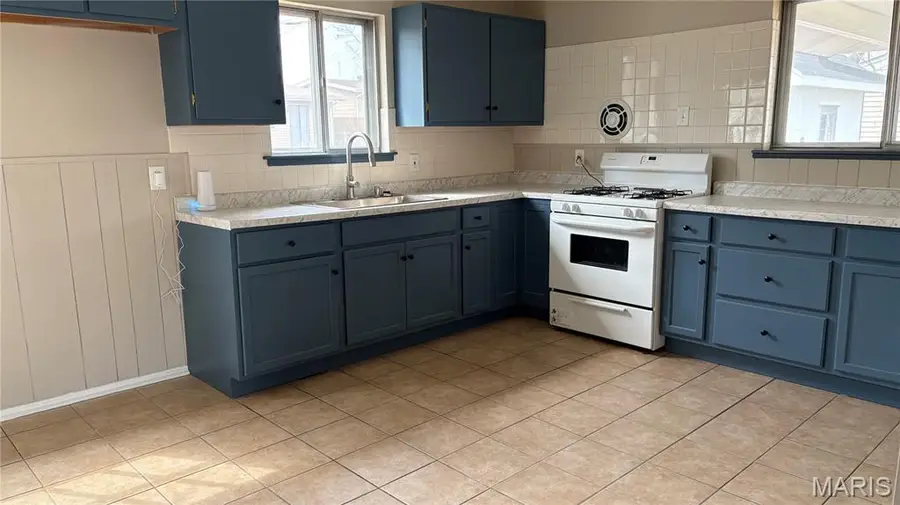 680 Central Parkway, Florissant, MO 63031 - #3