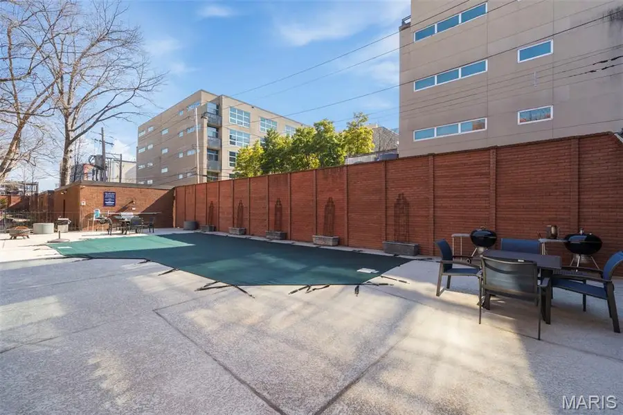 4570 Laclede Avenue #205, Saint Louis, MO 63108 - #3