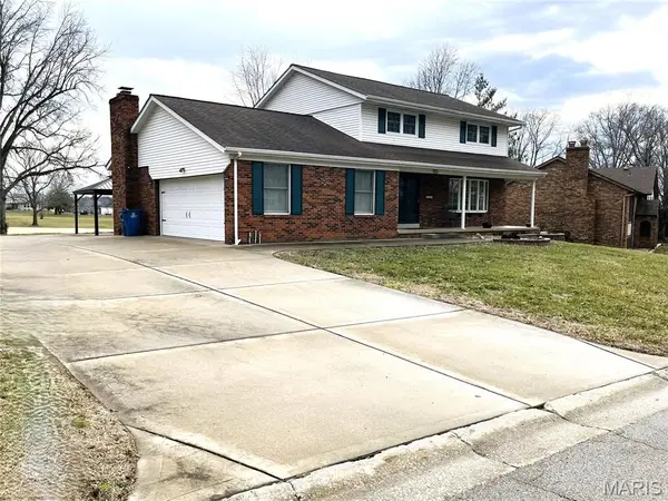 1606 Fairway Drive, O'Fallon, IL 62269