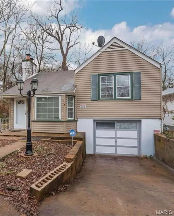 703 Cunniff Place, Ferguson, MO 63135