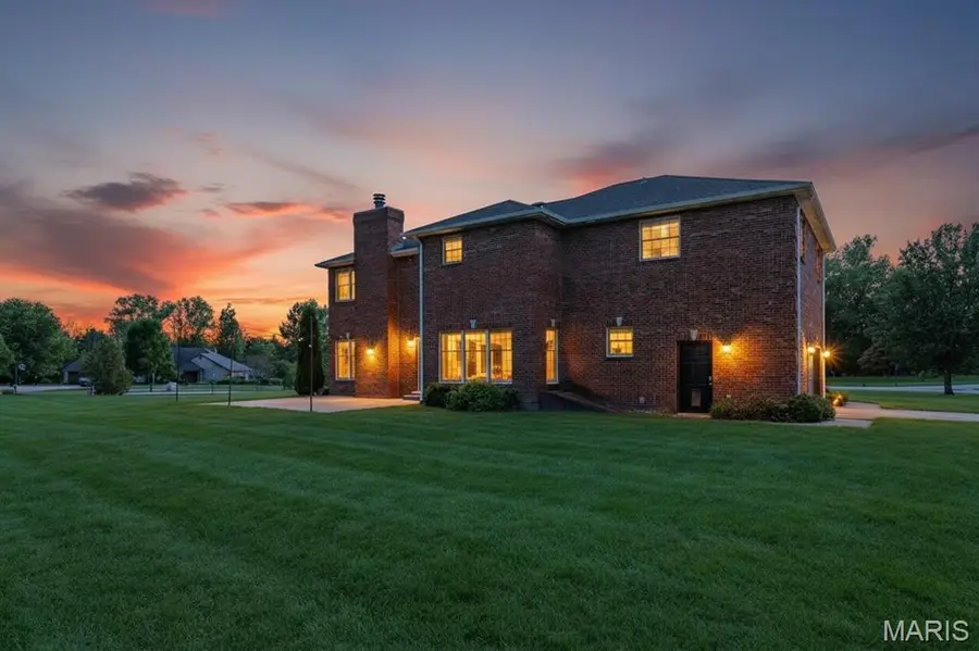 334 Spring Lake Road, Millstadt, IL 62260 - #2