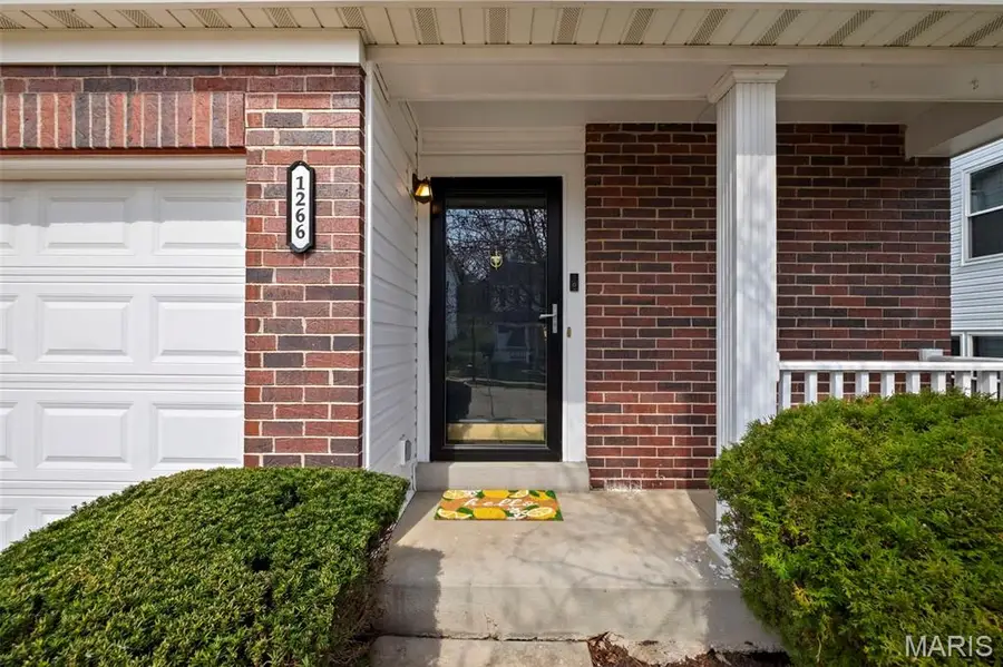 1266 Big Bend Crossing Drive, Manchester, MO 63088 - #2