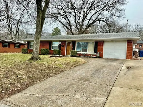 817 Amherst Drive, East Alton, IL 62024