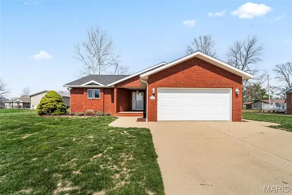 725 Lone Oak Street, St Libory, IL 62282