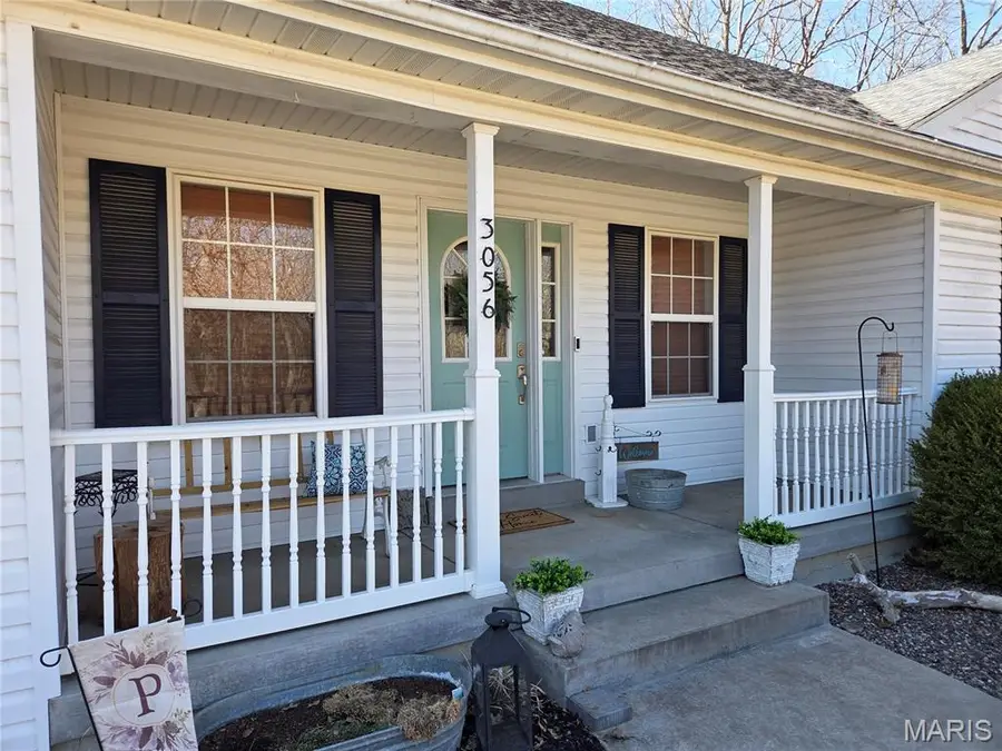 3056 Highway Dd, Cuba, MO 65453 - #3