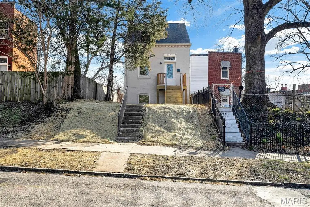 3716 Illinois Avenue, Saint Louis, MO 63118 - #1