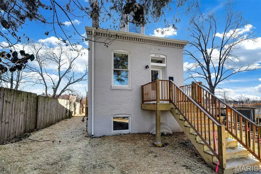 3716 Illinois Avenue, Saint Louis, MO 63118 - #2