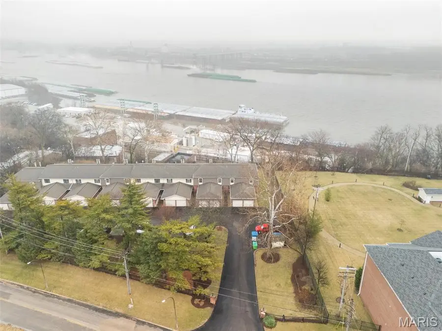 4562 Ohio Street, Saint Louis, MO 63111 - #2