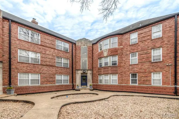 7545 Wellington Way #1A, Clayton, MO 63105