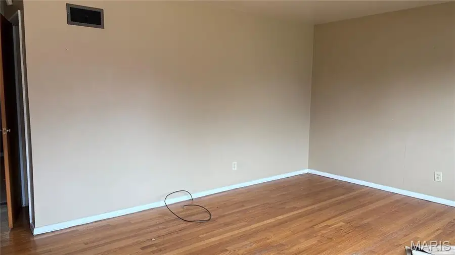 9701 Glen Owen Drive, Saint Louis, MO 63136 - #2