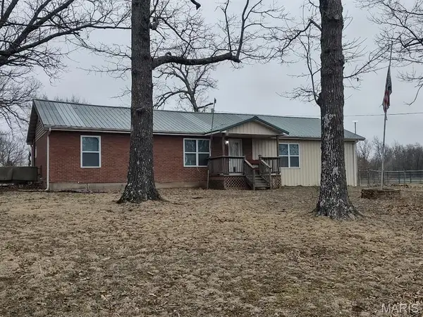 8850 State Highway Dd, Grovespring, MO 65713