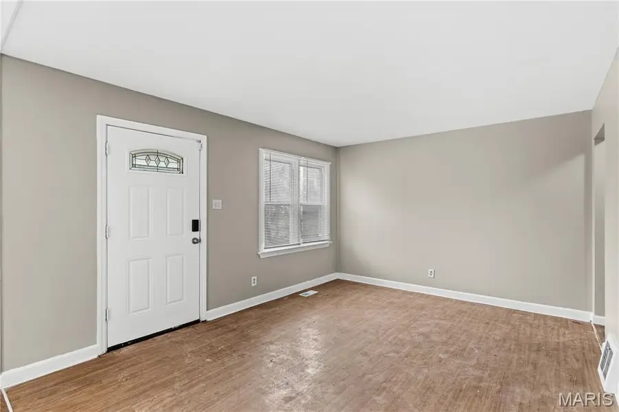 195 Saint Luke Drive, Florissant, MO 63031 - #3