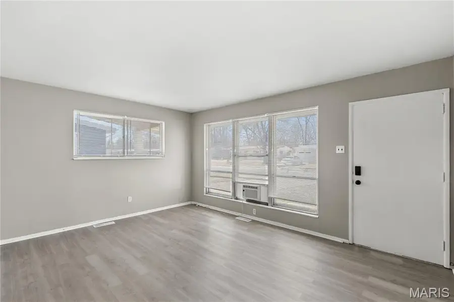 1710 Kay Drive, Florissant, MO 63031 - #3