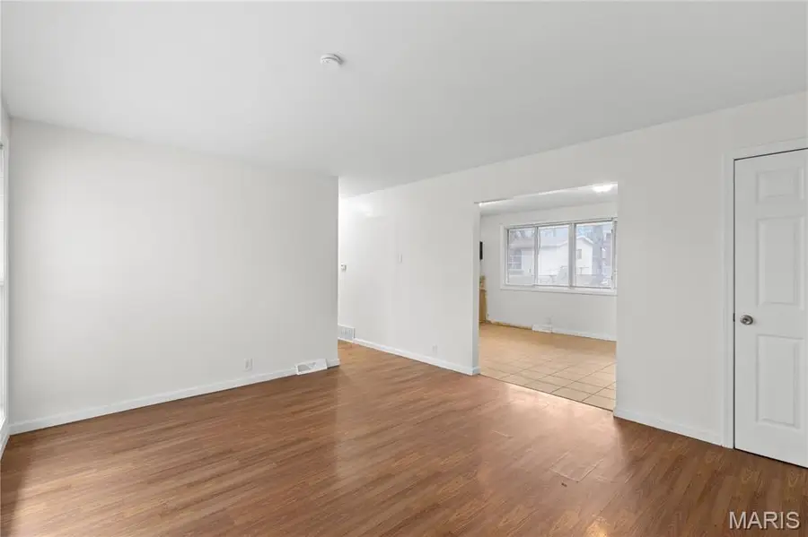 10229 Edgefield Drive, Castle Point, MO 63136 - #3