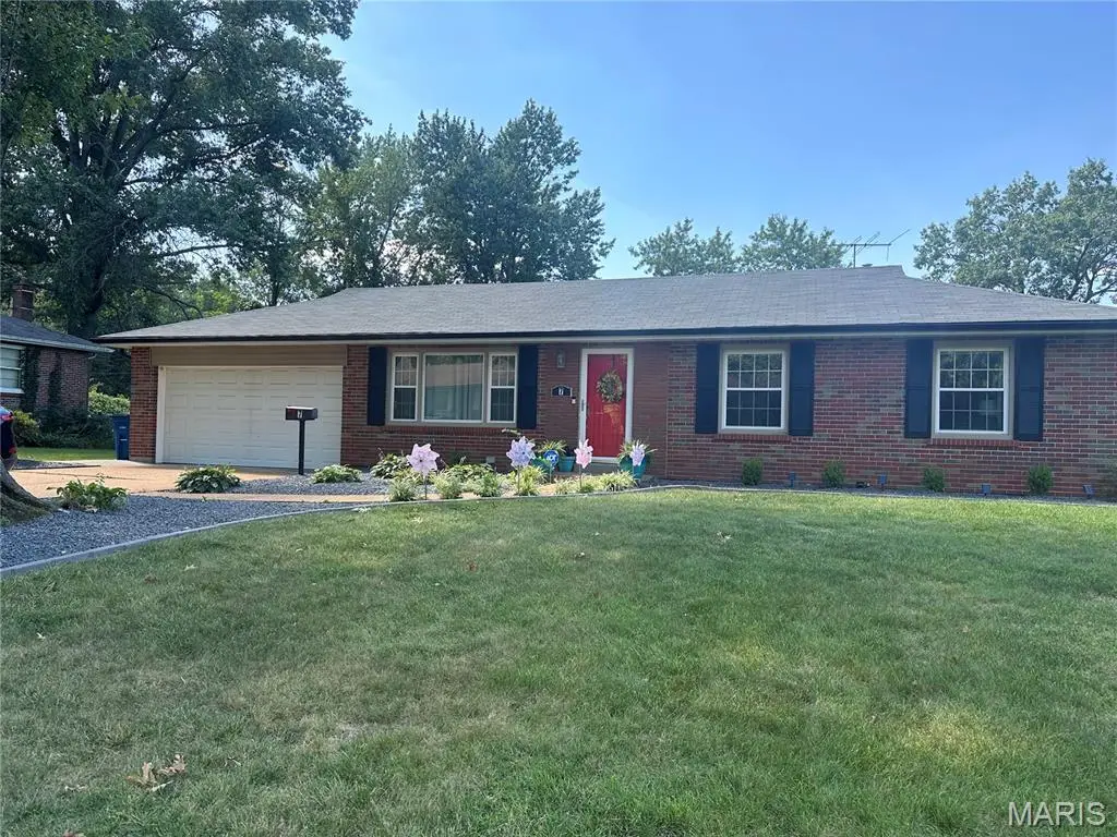 7 Bromley Drive, Ferguson, MO 63135 - #1