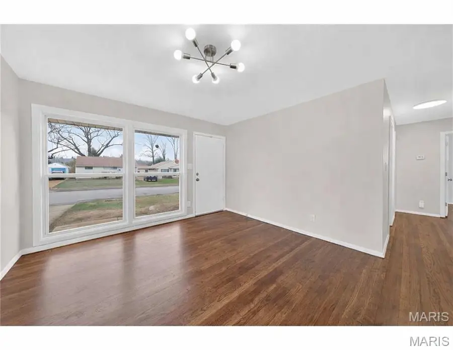 9608 Miriam Avenue, Overland, MO 63114 - #2