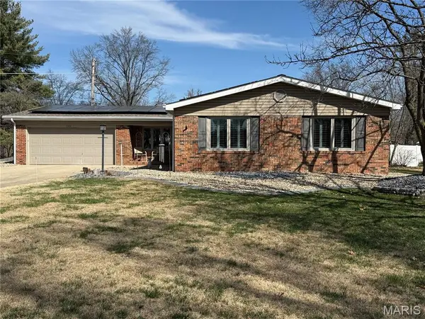 2304 Fontaine Drive, Alton, IL 62002