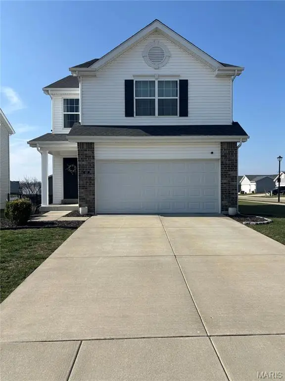 521 Palisades Drive, St Charles, MO 63301