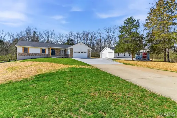 2952 Chris Drive, Villa Ridge, MO 63089