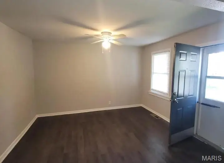 8352 Eton Place, Saint Louis, MO 63136 - #2