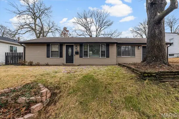 1038 Leawood Drive, St Louis, MO 63126