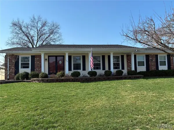 26 Grant Drive, St Peters, MO 63376