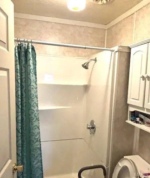 612 E Main Street, Greenville, IL 62246 - #3