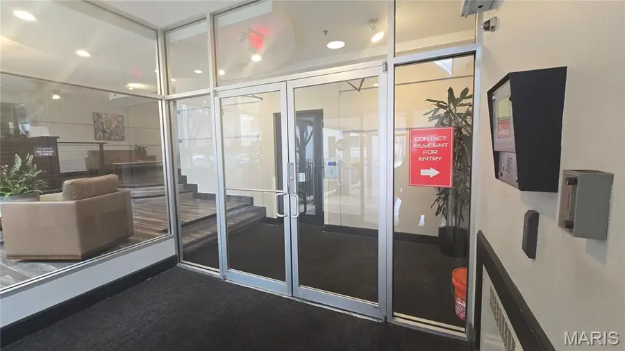 210 N 17th Street #1110, Saint Louis, MO 63103 - #3