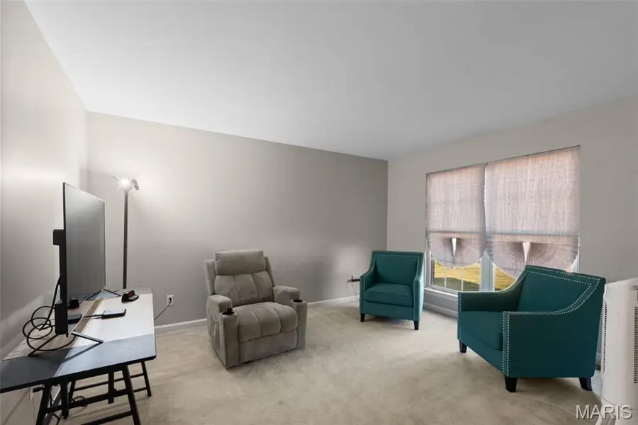 1514 Laurel Bluffs, Hazelwood, MO 63042 - #3