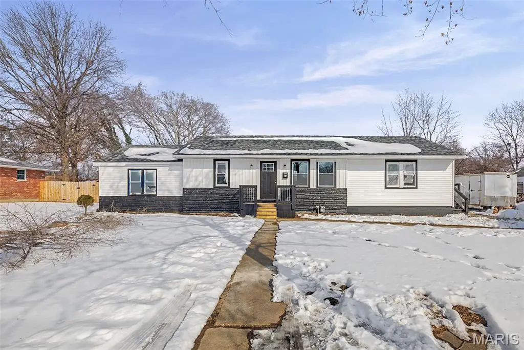 2431 Pine Street, Granite City, IL 62040 - #1