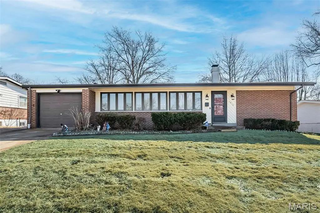 1610 Horseshoe Drive, Florissant, MO 63033 - #1