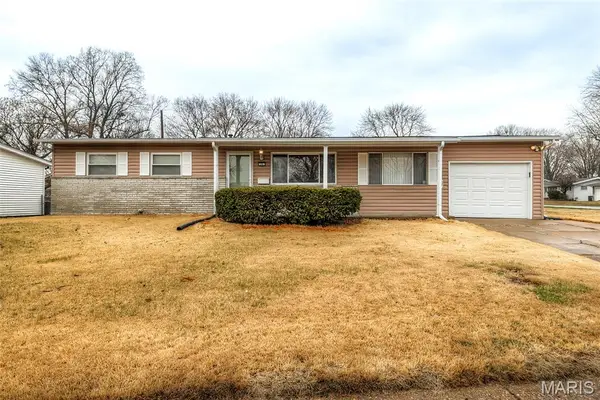 39 Radford Drive, Florissant, MO 63031