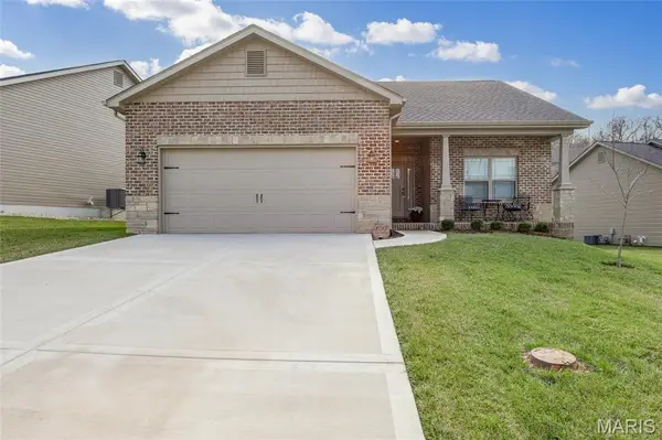 8013 Villa Valley Lane, Caseyville, IL 62232